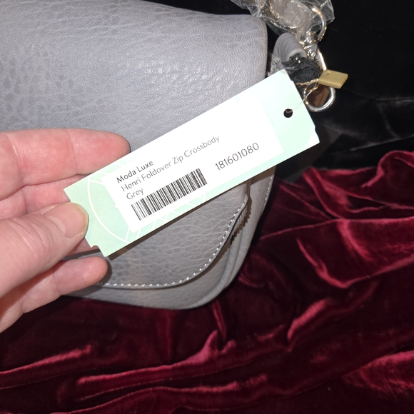 Moda Luxe Henri Foldover Zip Crossbody Lavender Gray Pebbled Faux Leather NWT - Picture 2 of 13